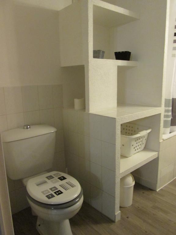 Ferienwohnung Le Chambron Condorcet Exterior foto