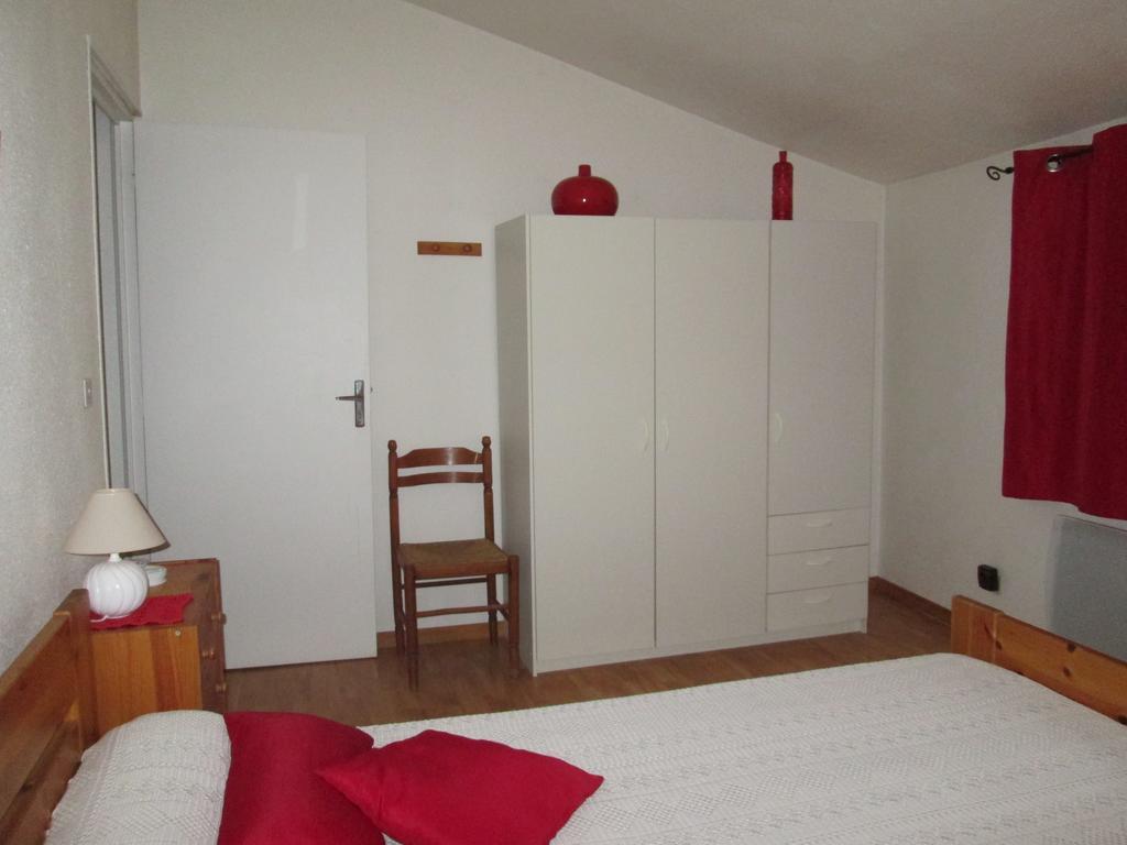 Ferienwohnung Le Chambron Condorcet Exterior foto