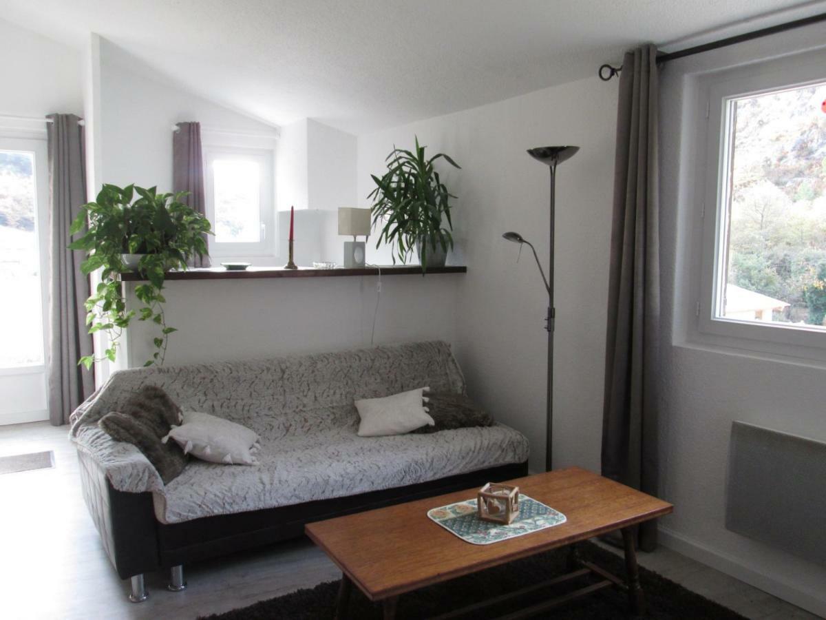 Ferienwohnung Le Chambron Condorcet Exterior foto
